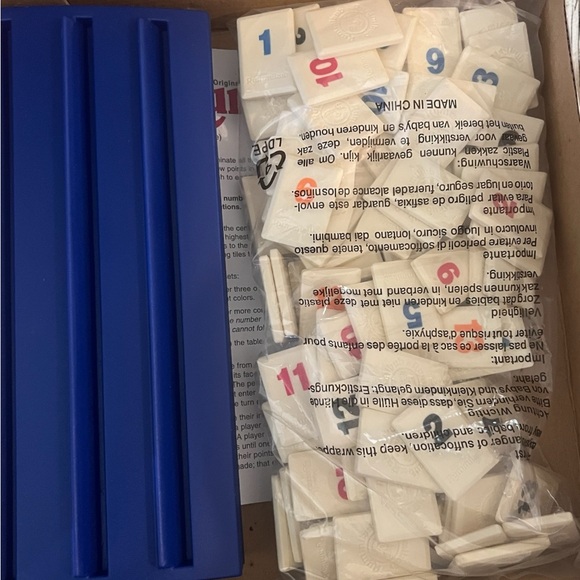 Vintage 1997 - THE ORIGINAL RUMMIKUB THE FAST MOVING RUMMY TILE GAME! NEW IN BOX - Picture 5 of 6